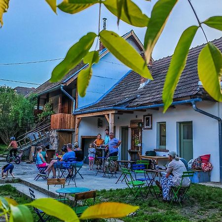 Minifaktura Loft Apartman & Reggelizo Es Etelbar Szokolya エクステリア 写真