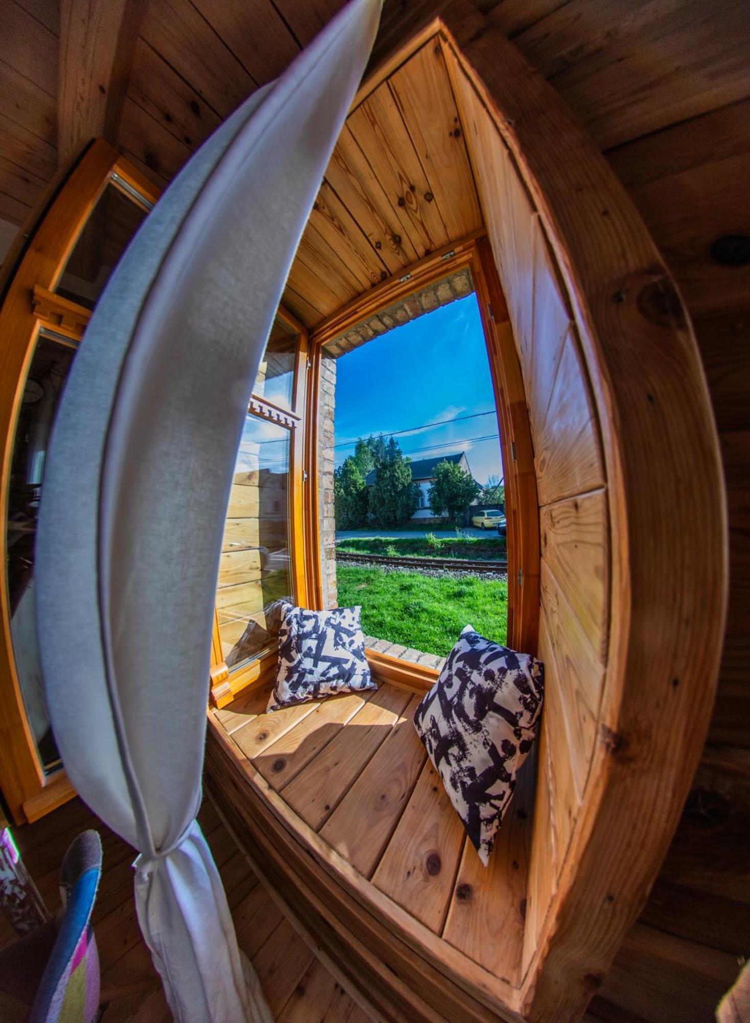 Minifaktura Loft Apartman & Reggelizo Es Etelbar Szokolya エクステリア 写真